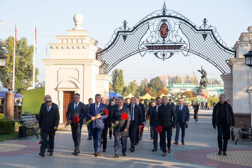 ����� ����������� �������� ����� � ���������� ����������� ������ �� �������