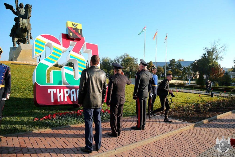 ������� ������������� ���� ��������� ��. � ���� ������ �� ��������� ����� � ��������� ���������� ��������� ���������� ������