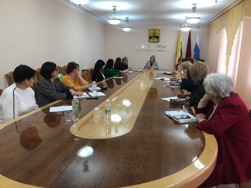 ��������� �����. � �������� ��������� ��������� ����������� � ������ �������, ������� �������� 10-������� ������� ���������-����������������, ���������� � ��������������� �����������. �� ����� ���� �����