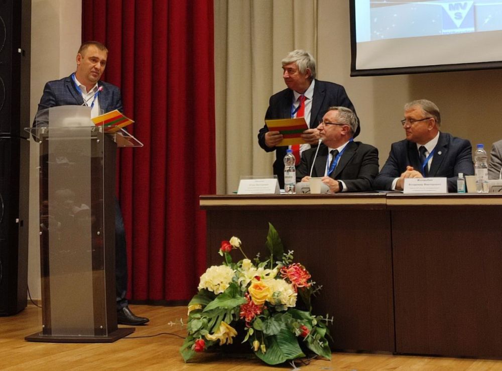 ����� ������ � ���������. ������������� ����������� ����� ����������� �����������, ������� ������ � ������. � ������ ���������� ��������� ������� ��������� ������ ���������� �������� � ���������� ���������