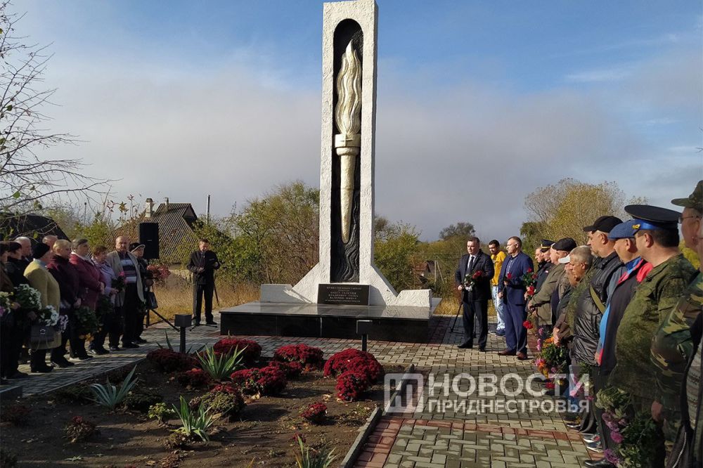 ���������� ������� ������ ��������� �����, ������� ������ � ����� ��������, �������� 2 ������ 1990 ���� � ���������� ������������ ��������� �� ������� �������