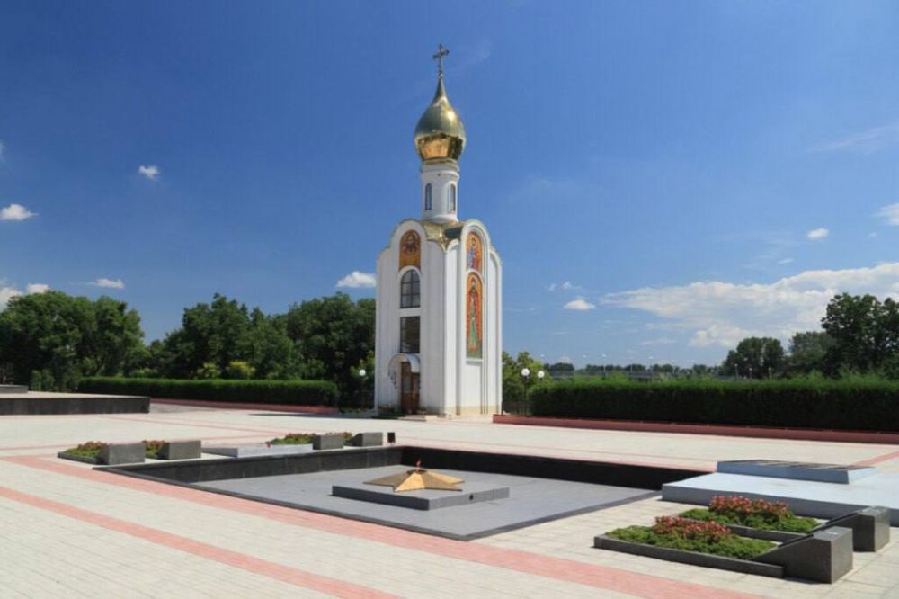 � 80-����� ������� ������ � ������������� ������������� � ������������ ����� 20 �������� ����