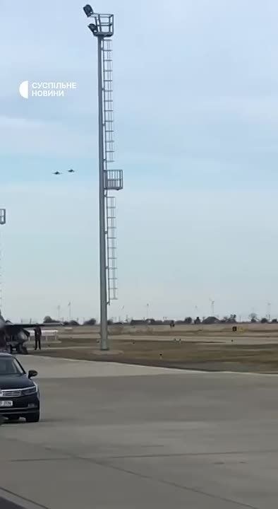 ������������� ����� F-16 �� ������� ���� � �������, ��� ����� �������� ���������� �������, � ���