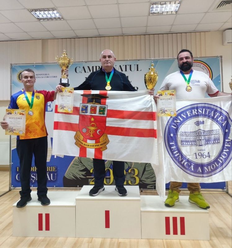 ������� ��� ������ 2 ����� �� ���������� �������� �� ������������ ����� �����