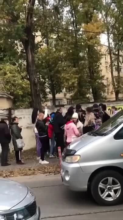 �����, 14 ������ � ������ ��������� ��� ������ "������������" �������, ����� �� ���� ��������� � ����� ������� � ���� ������