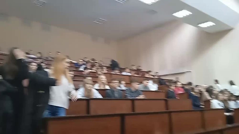 � ������������� ������� ����� �������������� �������