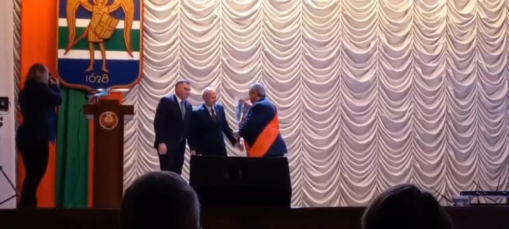 ����� �������� ��������� ������� � ������ �������