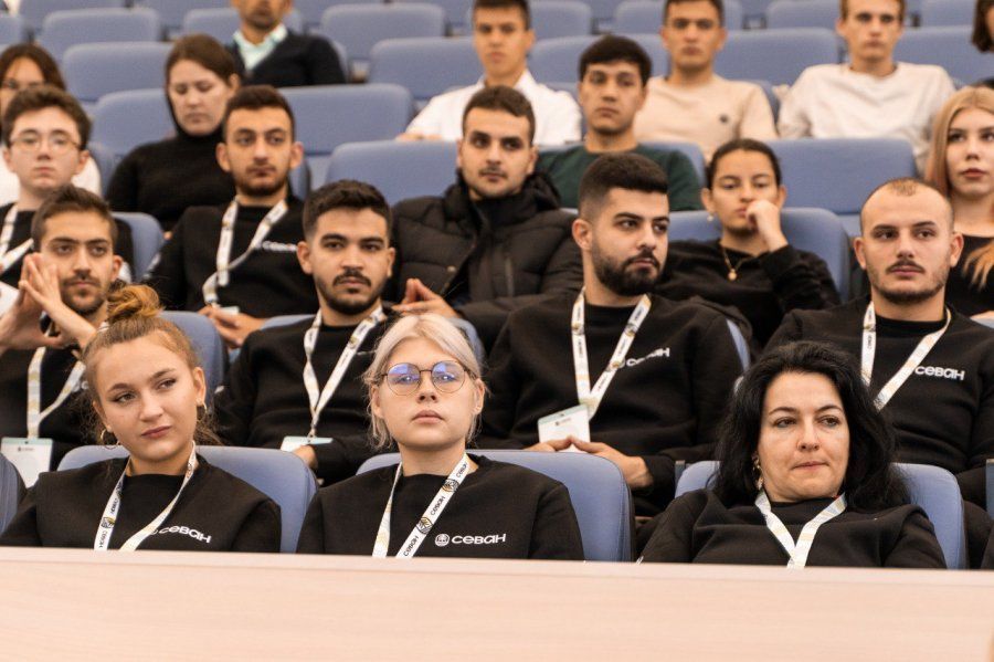 ������������� ��������� ������������� ������� ����� ��������� � �����������