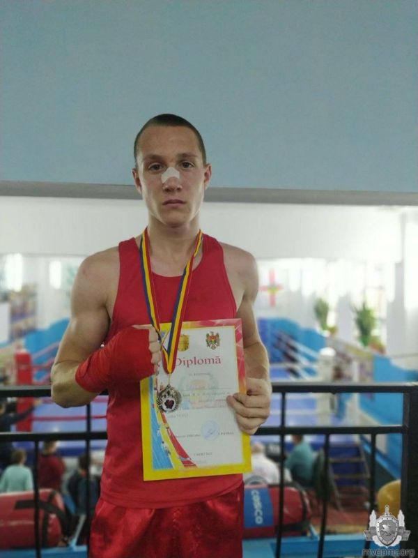 ������ ������ ��� � �����. ����� ���������, 10-�������� ���������������� ���������� ������� ���, ���� ������� ��������� ���������� �� ����� � �������