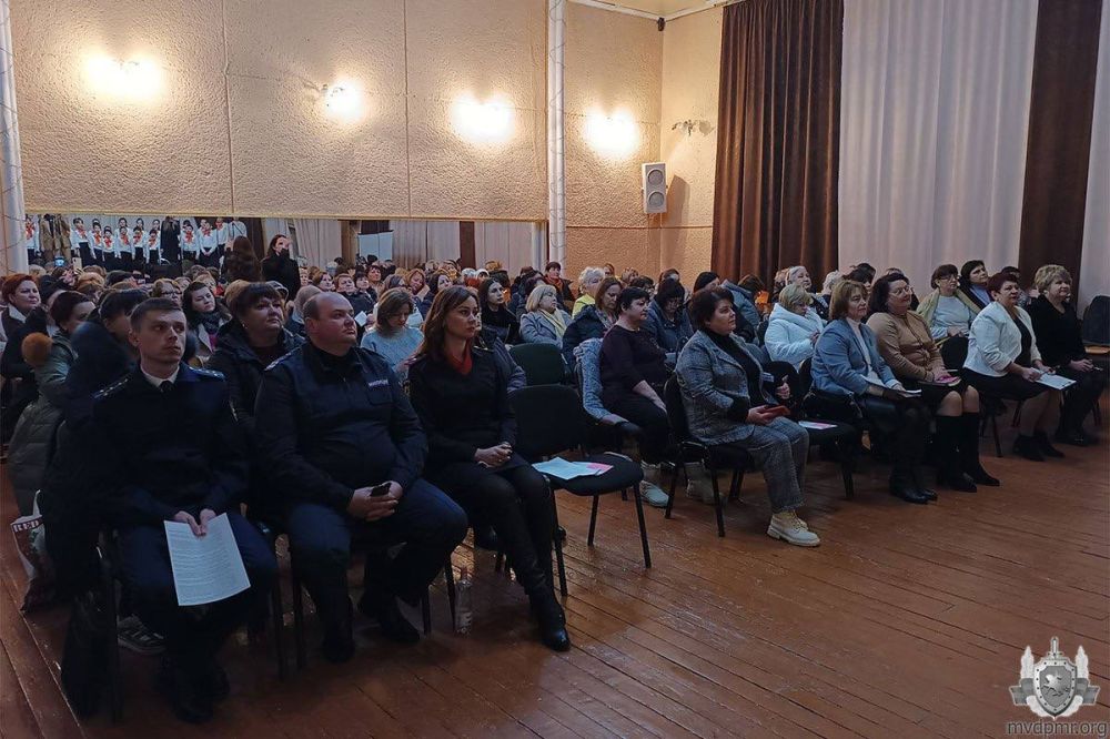 Как помочь неблагополучным семьям