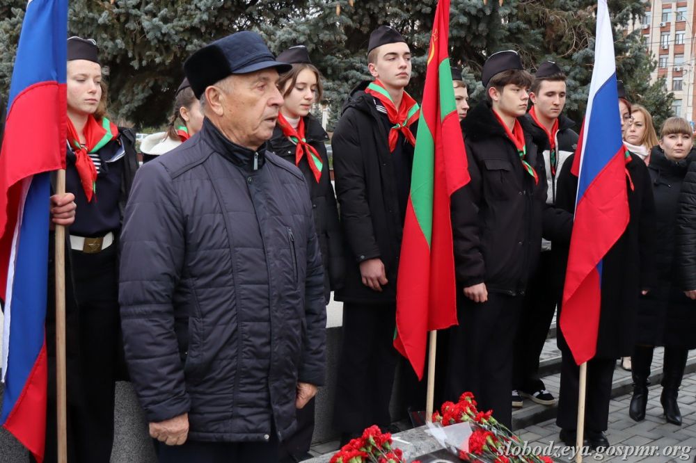Глава слободзейской госадминистрации Василий Тищенко на памятном мероприятии в честь 70-й годовщины со дня рождения Николая...