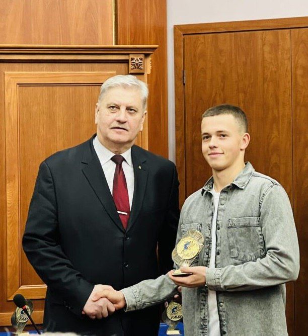 ���������� ����� ����������� ������� ����� �� ������ ����������� ���� � �������� ������� ��������� ����� �������� ������� � ��������� �������� ��������