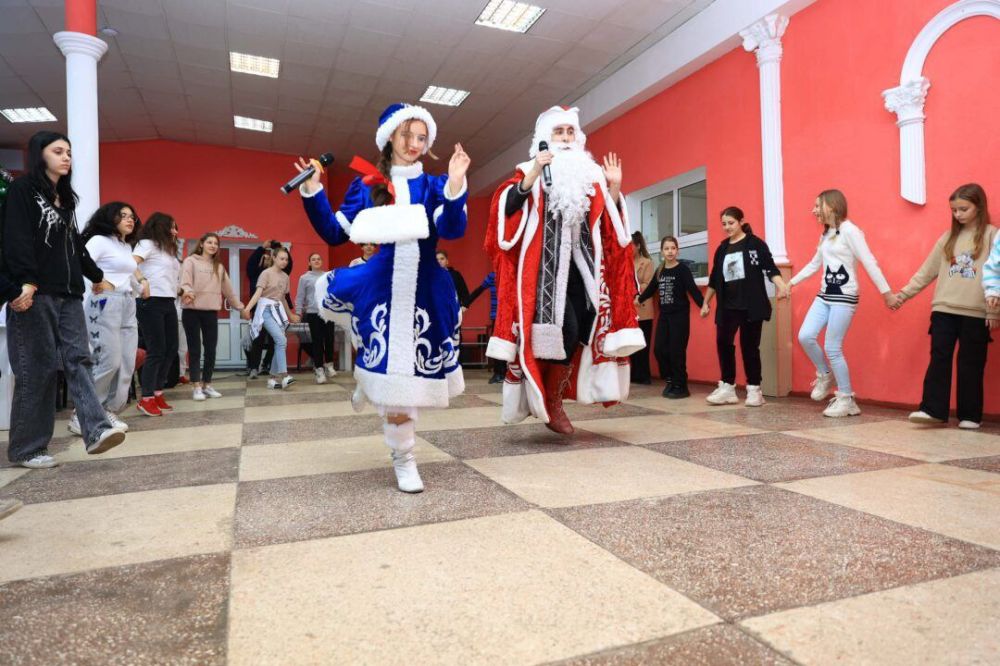 � ������������� ����ջ ������ ���� �������������� ����