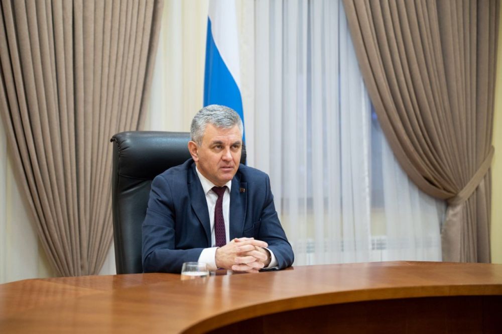 ������� � 10:00 ��������� ��������� �������� ���������� ��� ������ ��������������� ������� ��������� � ����������