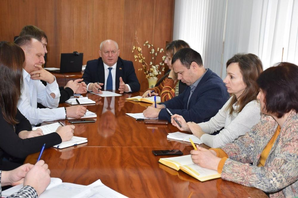 �� ������ ����� ��������������� ������������� ���������� ������ � �. ������� ����� ��������� � ��������� ���������������� � � �������������� ������������ �����