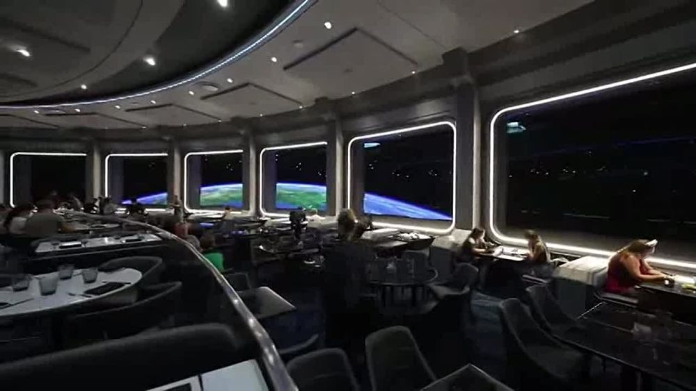 ������ � ���� ����������� �������� �Space 220� �������� � �������