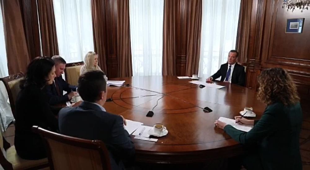 �������������� 28 ������� ����� ���������� � �� � �������� � ��������� � ������ ������