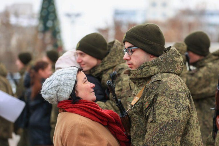 ��� ������� ������ ����� � ���, ���, ��� ���������� � 23 �������, ��� � 8 ����� ���������