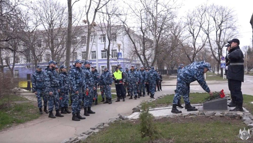 � �������� ������� ������ ����������� ���������� �������, �������� � 1994 ���� ��� ���������� ���������� �����