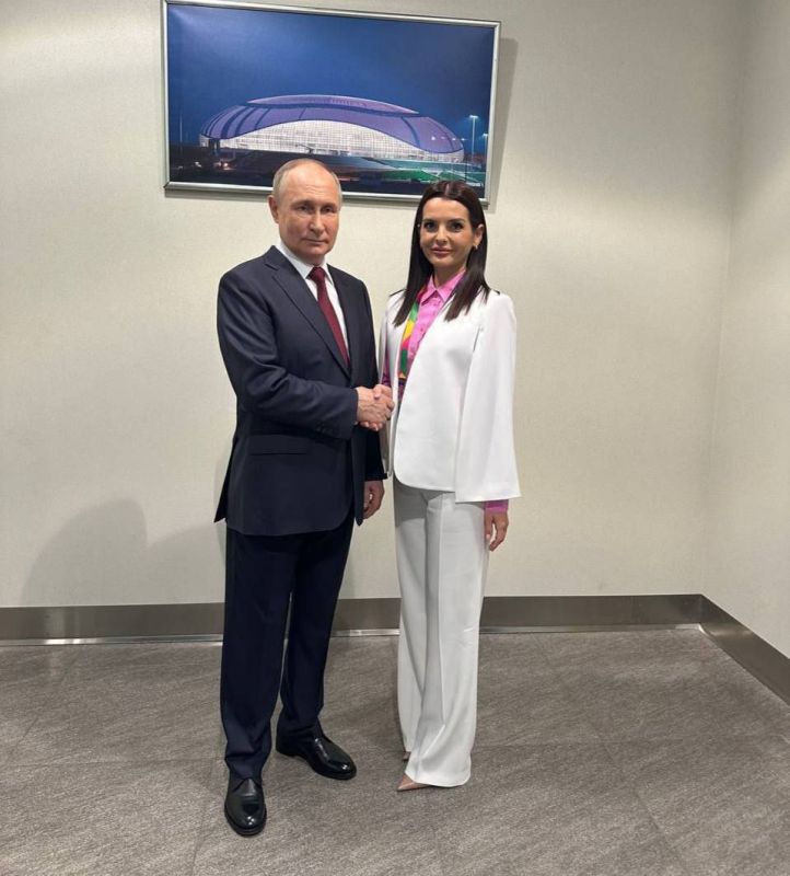 Новости демократического мира: После встречи главы Гагаузии Евгении Гуцул с Владимиром Путиным исполняющий обязанности...