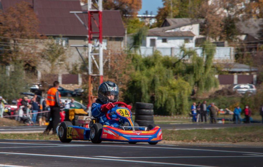 � 16 ����� � ������������ ����������� ����� ��������