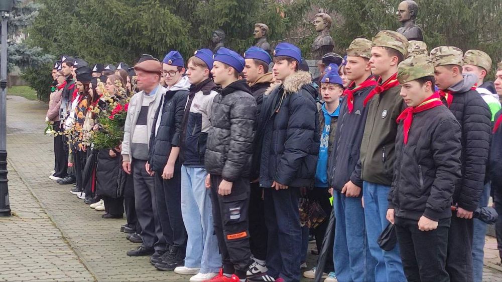 � ���������� ������� �������� �����������, ����������� 32-� ��������� ����������� ��������� ���������