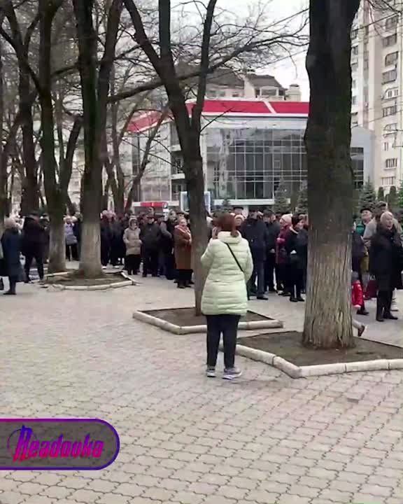 Владимир Путин побеждает по итогам голосования на избирательных участках в Приднестровье