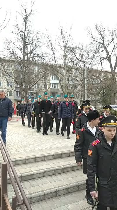 ����� � � ������� �������� 80-����� ������������ �� ��������