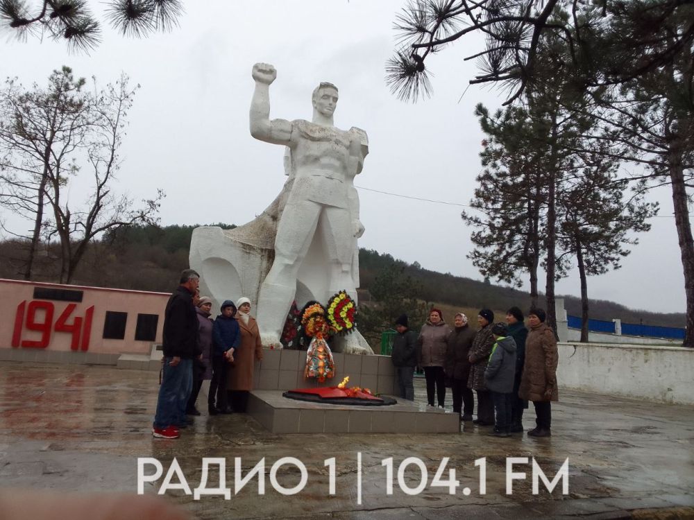 � ������ � ������� ������- �������������, ������ �������� �������� ��������� ����� � ���������, ��� ��������� �������� ������ 33 ������ �������� � ���� ��� ������������