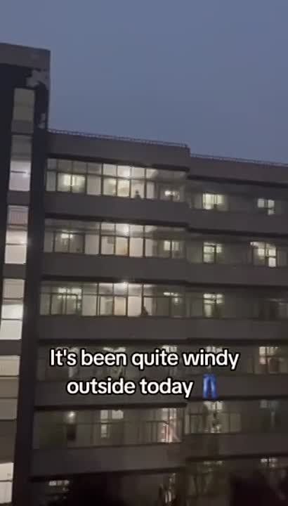 ������� � ������ ����� ����� ������� ����� � �������� �� 18 ������ � �������, �������� ��������