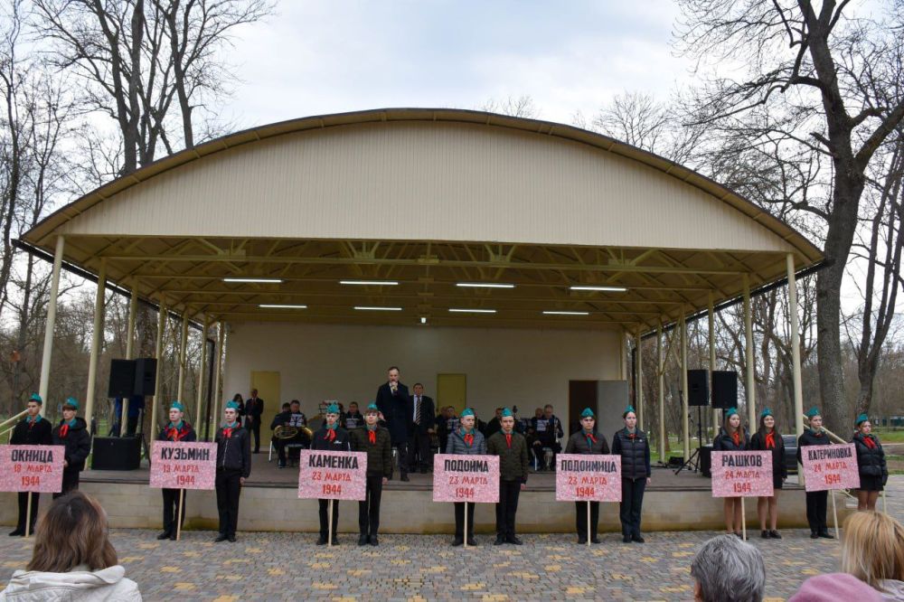 � ���� 80-����� ������������ ������ �� �������-��������� ����������� � ������� ��������� ����������� ������� � �������� ��������� �������� �������� ���������� ��������� ���� ��������