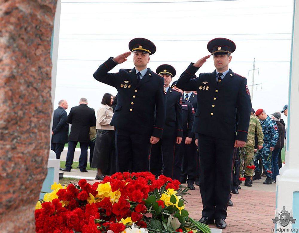 ������ ����. �� ����������� �������� 1 ������ ����� ���������� ��� �. �������, �������������� ����������� ��������������...