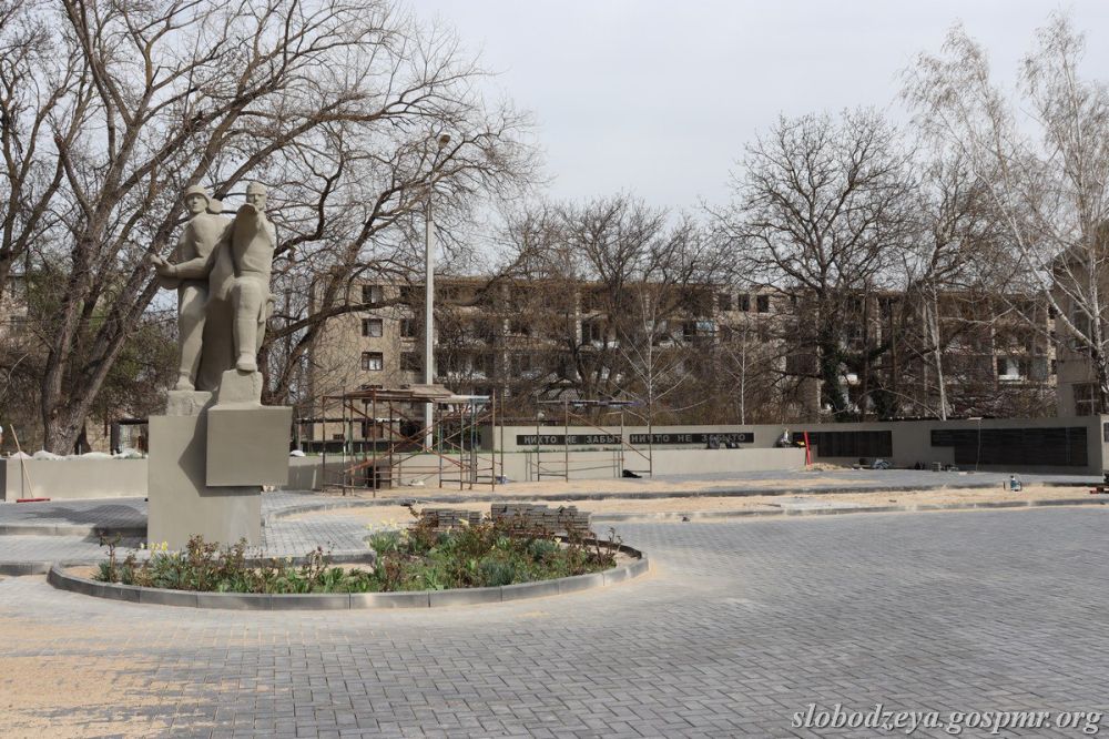 � ������ ������� ����� ����������� � ����� ������������� �������� ������ ��������� ������, �������� � ���� ������� ������������� ����� � ������ �������