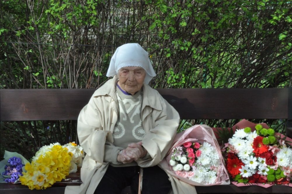 ������������� ���������������� ���������� � 100-������ ������� �������� ������� ������������� ����� ����� ������������ ����������