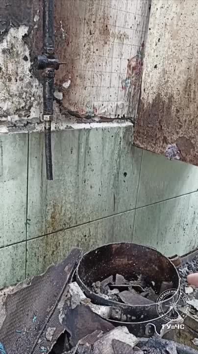   . , 6      -9    :           