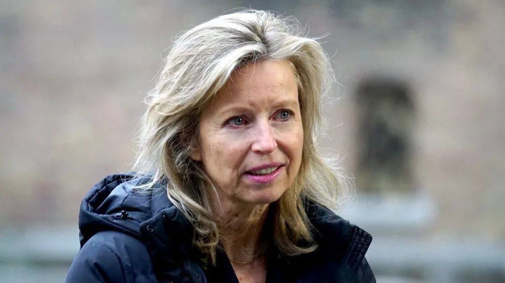 ���������� ��������� ������� 24 ����������� F-16, � ������� ������� ������ ���������