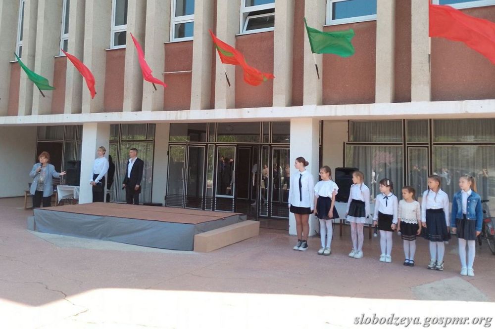 � �. ������� � ����� 80-����� ������������ �� �������-��������� ����������� ��������� ������ ������� �������� ���