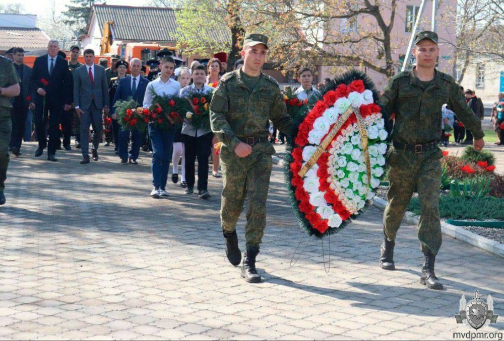 ��� ������!�. ������ ��� ����� ��������� ��������� 11 ������ � ������ ������� ����� ���������. �� ��� �������� 80-����� ������������ ������ �� �������-��������� �����������