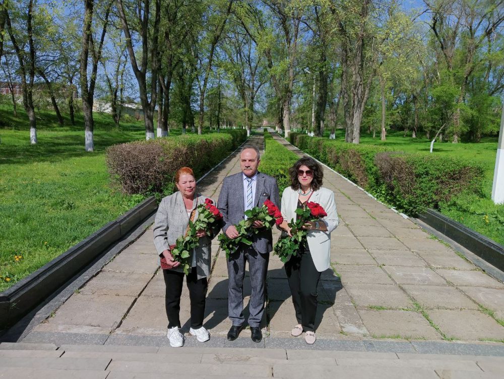 ������� ��������� ����� � �������� ������ �������