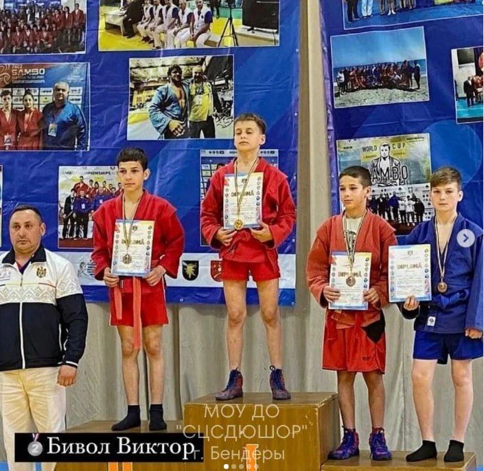 4 ������ ��������� ��������������� �������� �� ���������� �������� U16