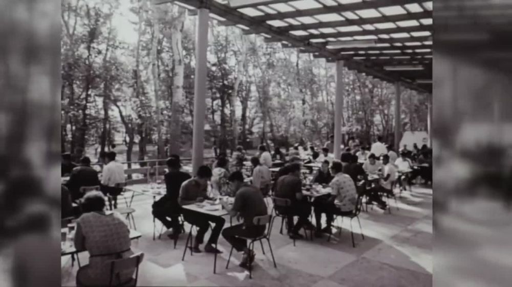 ������ ����� �� 1960-� � ����������� �������� ����� ������ � ������ � ��������� � ������������� ������