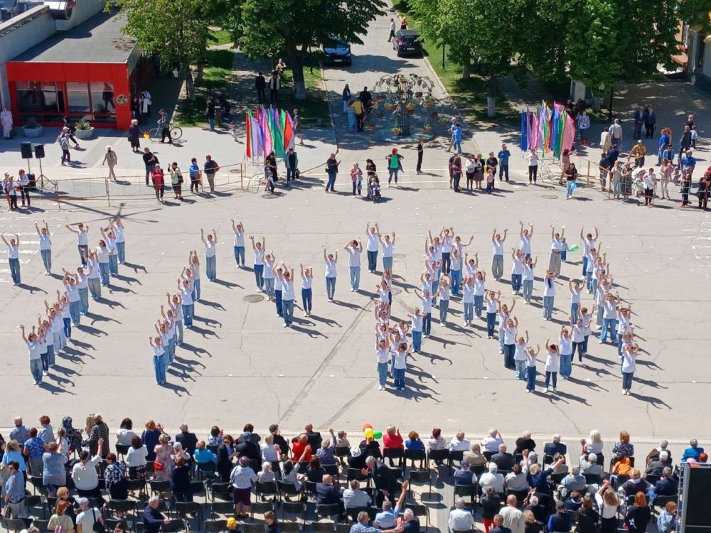 � ������������ ������� ����������� 27 �����������, ������ 2 ����� �������