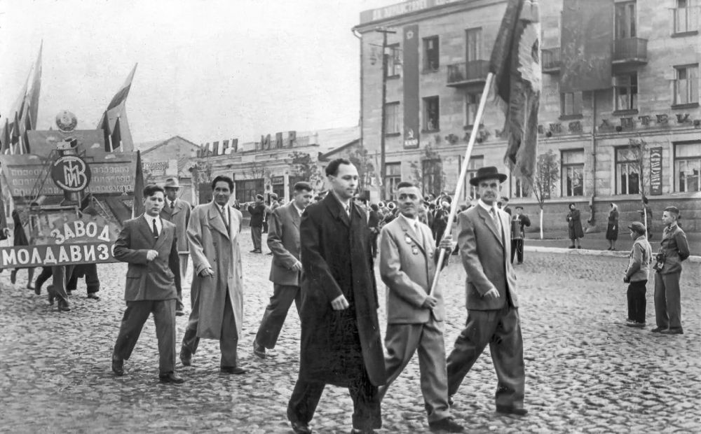 ���� �� ��������. ������� 7 ������ �� ���������� (25 �������) �� ��� ����� ���������