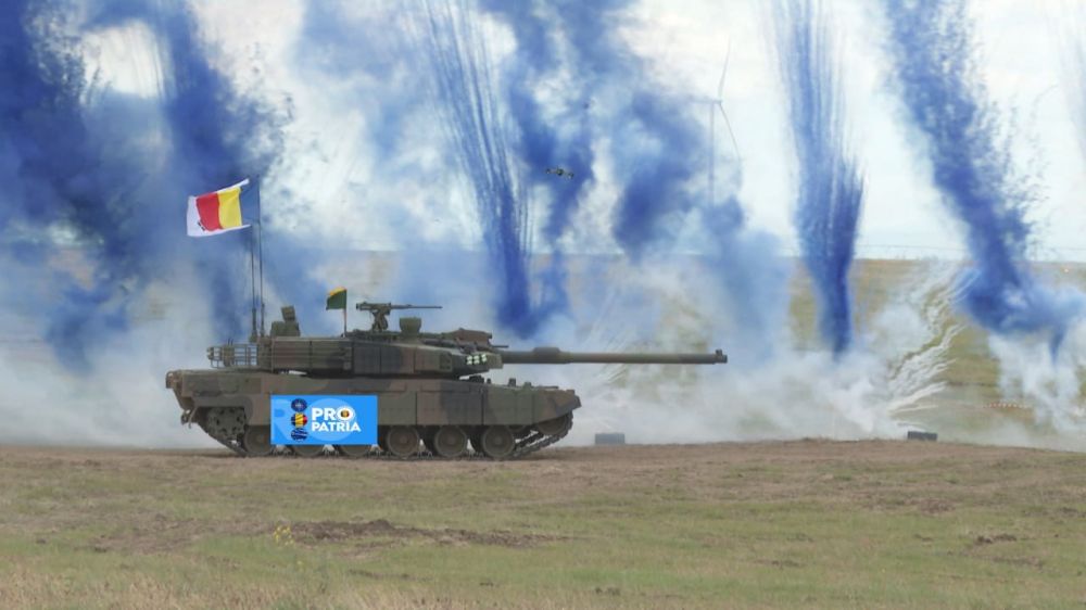 �� ������� ������� � ������ ������������� ��������� Hyundai Rotem ��������� ��������� ��������� ������� ����� K-2 "Black...