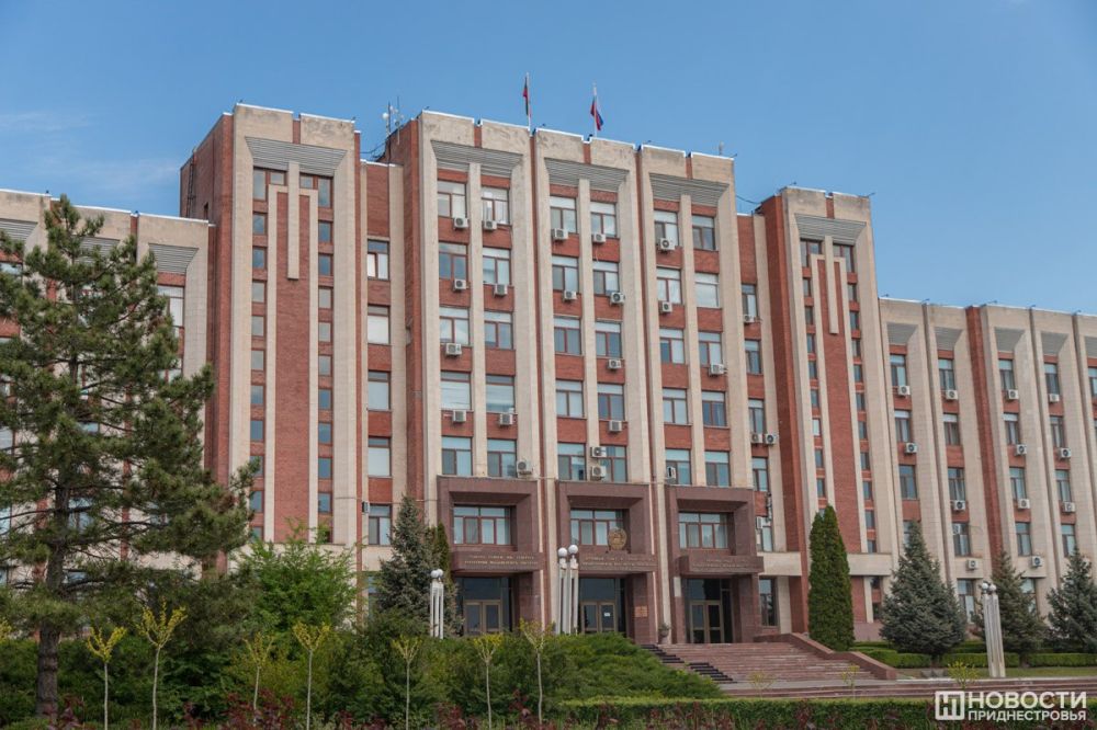 Председатель Верховного Совета Александр Коршунов встретился с представителями Абхазии и Южной Осетии