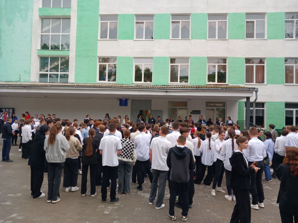 �������� ������. � ����� ����������� ������ �������, ���������� �����, ����� � ������� � �������� ����� ��� ��������. � �������������� ������� �� ������� ����� ����� ���������