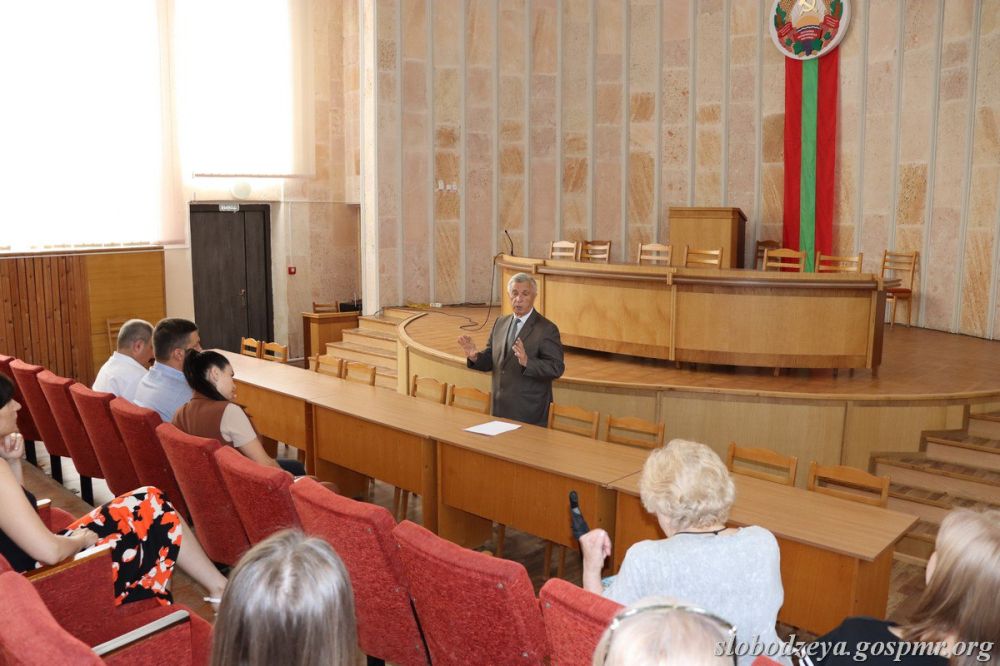 ������� ������� ����� ������� ���������, ����������� ������������ �������� ��������������� ��������� � ���������