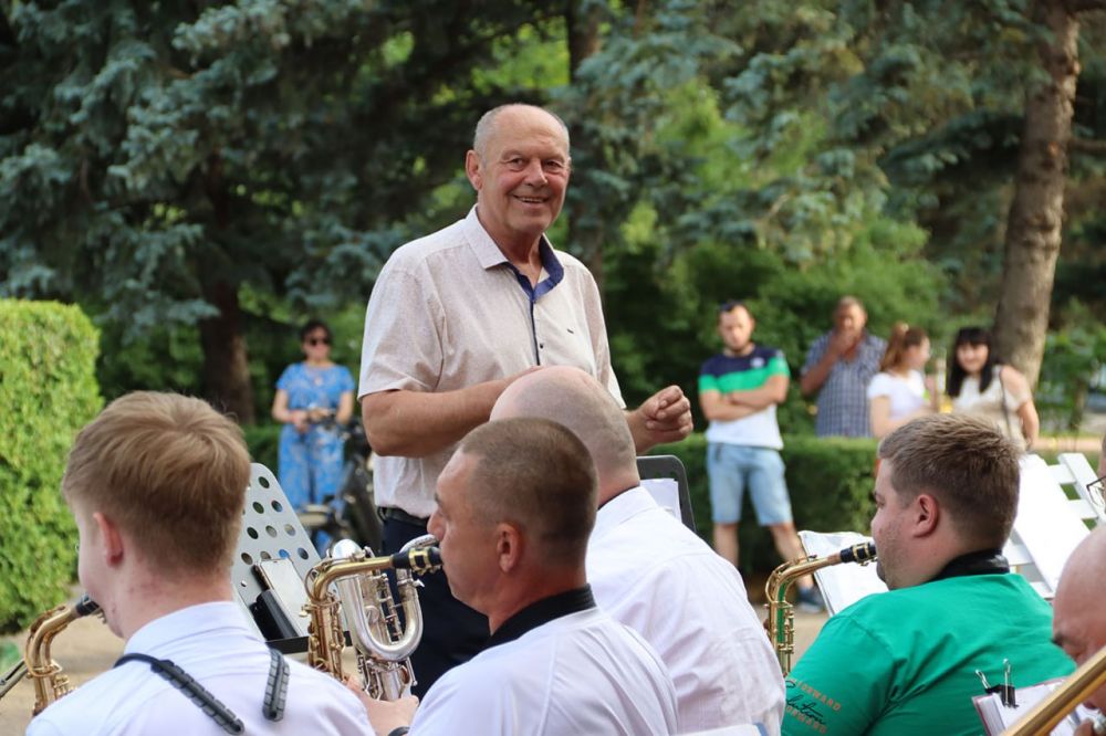 ������ ����� ����������� ������� �������� � ����������