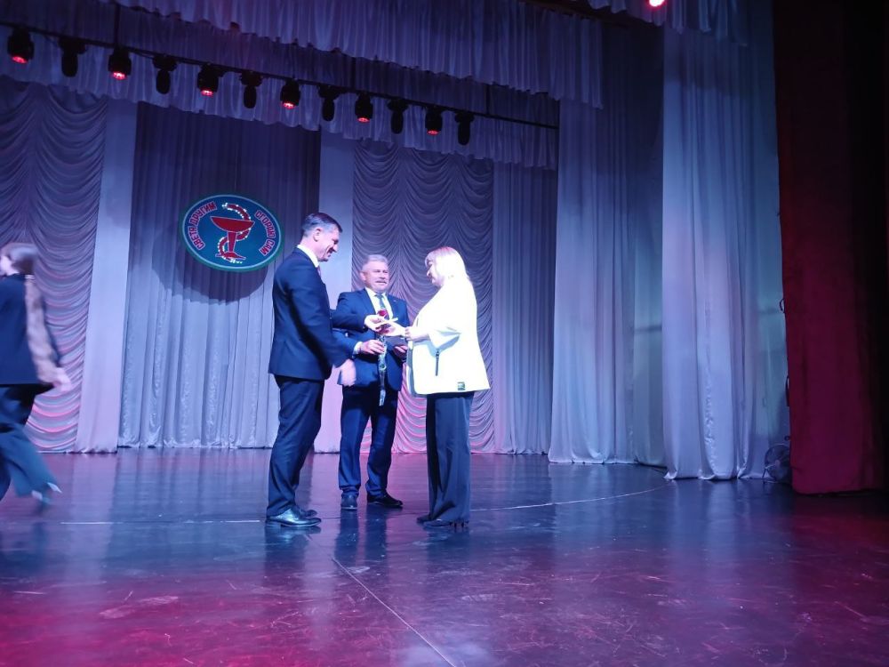 Светя другим, сгораю сам