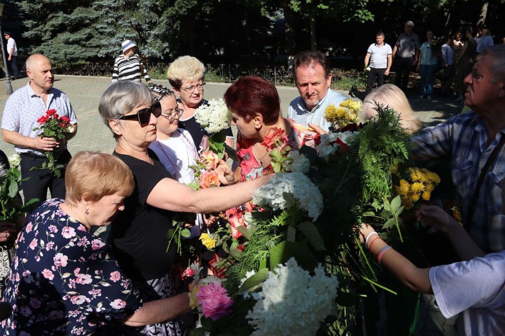 � ���������� �� ��������� �������� ����� ������� ������ �������� � �������� 32 ���� �����